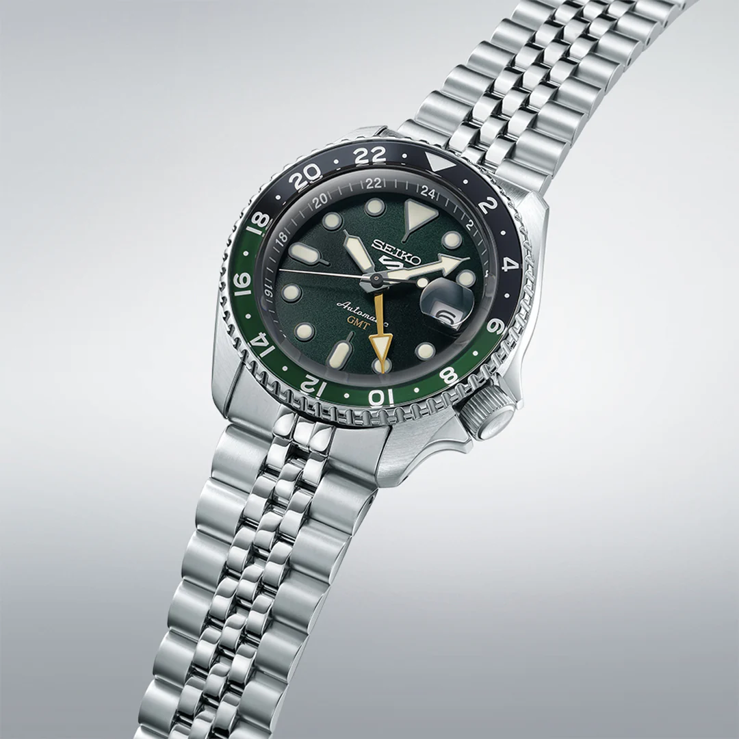 Seiko 5 Sports SKX GMT Bi-Colour Green - SSK035K1 - Image 2
